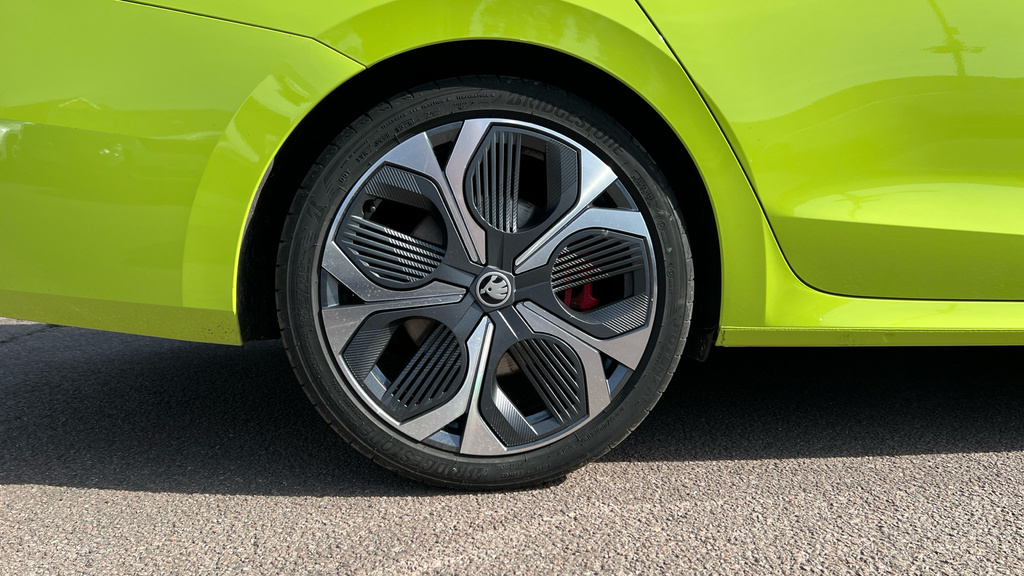 Skoda Octavia 1.5 Tsi 150 E-tec Sportline Dsg Red #26