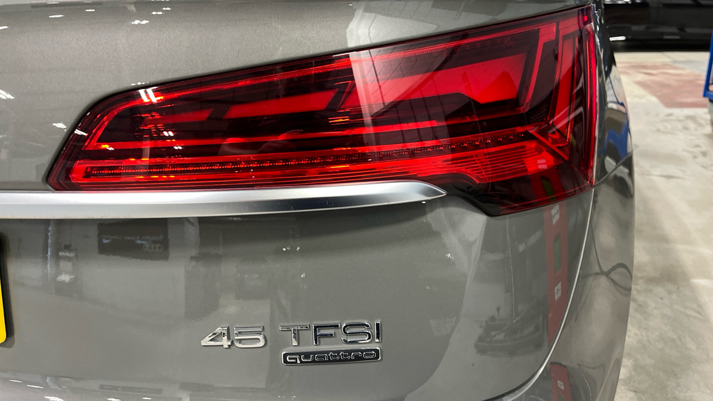 Audi Q5 Vorsprung RO23WMJ White #42