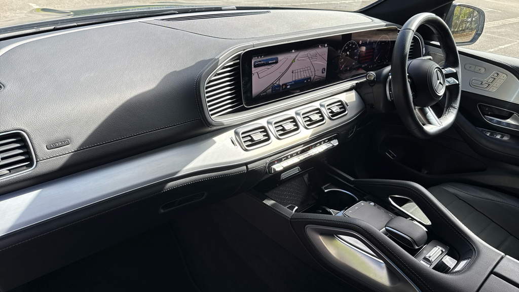 Mercedes-Benz GLE Coupe Amg Line Silver #11