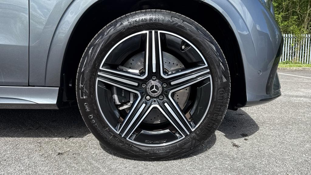 Mercedes-Benz GLE Coupe Amg Line Silver #25