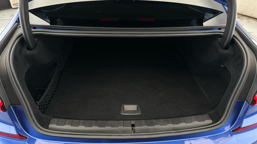 BMW 3 Series 320I M Sport Saloon Blue #25