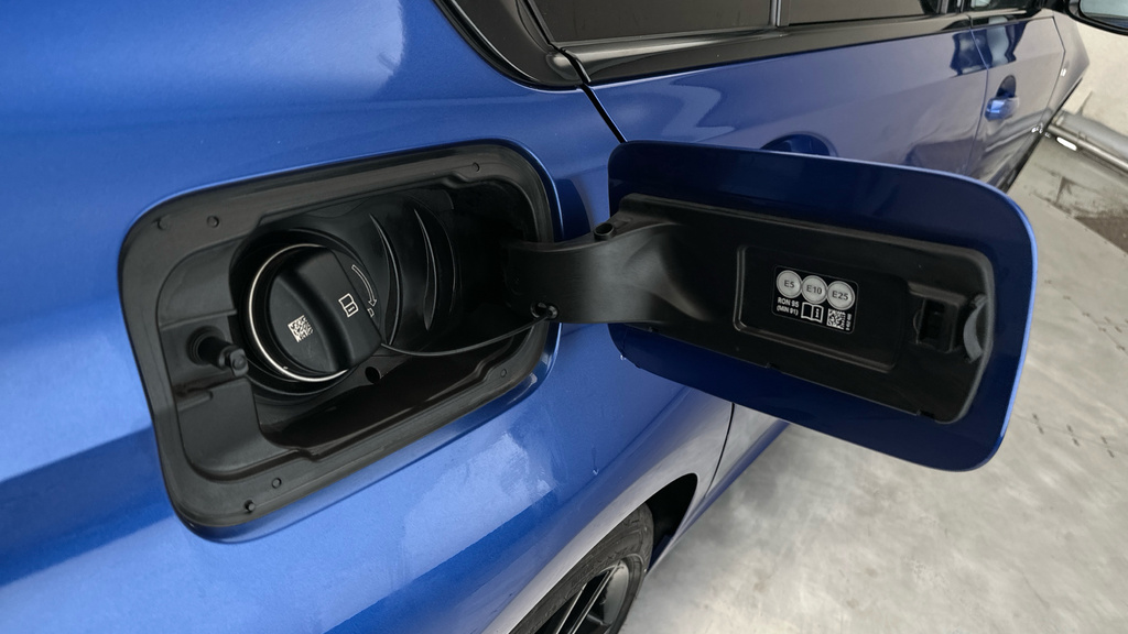 BMW 3 Series 320I M Sport Saloon Blue #31