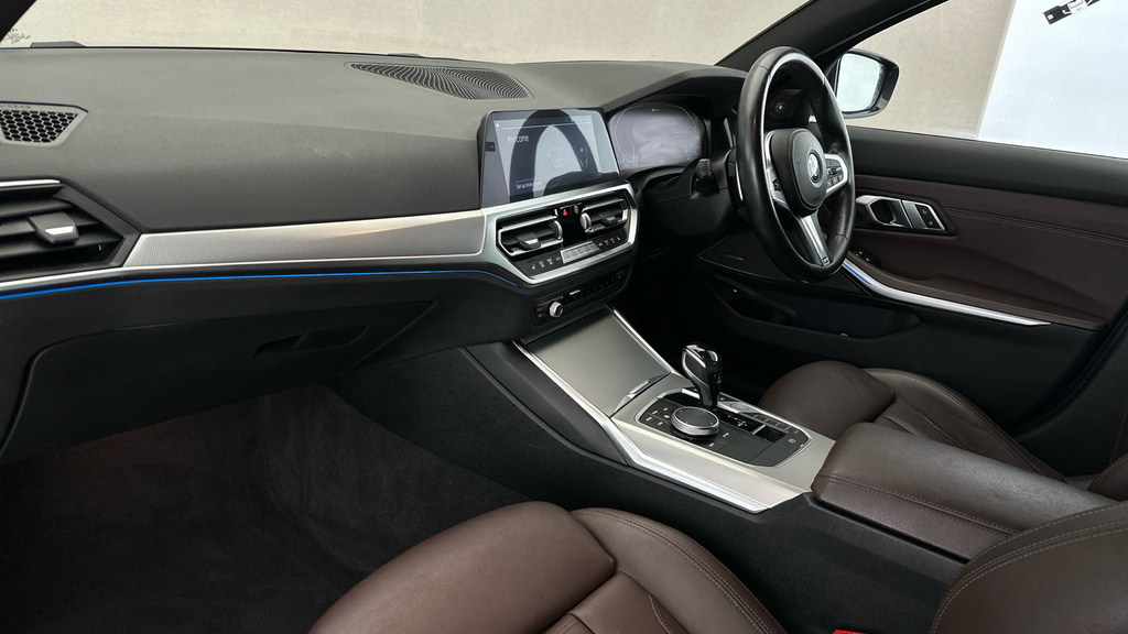BMW 3 Series 320I M Sport Saloon Blue #13