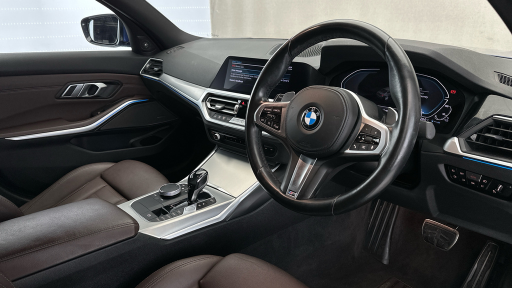 BMW 3 Series 320I M Sport Saloon Blue #12