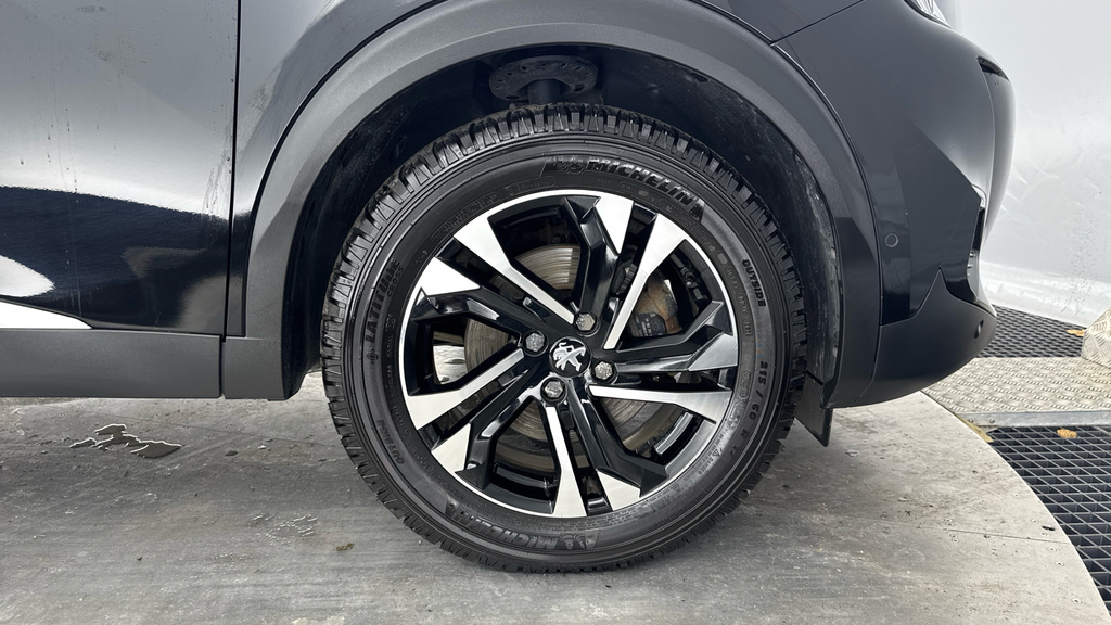 Peugeot e-2008 100Kw Gt Premium 50Kwh Black #18