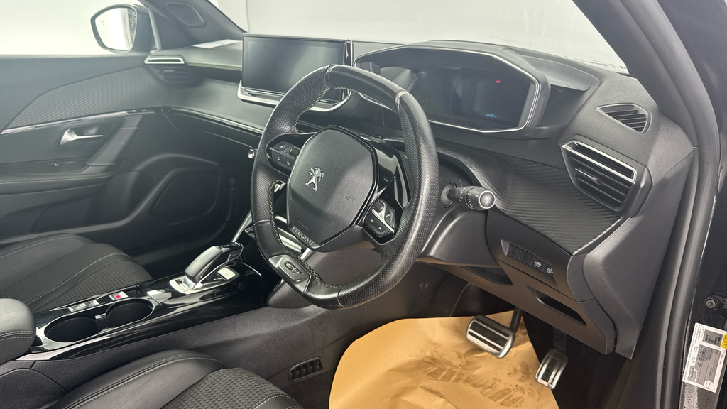 Peugeot e-2008 100Kw Gt Premium 50Kwh Black #9