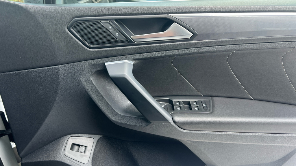 Volkswagen Tiguan Match Grey #39