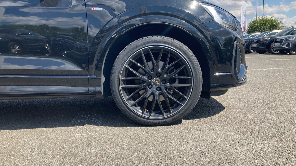 Audi Q2 Audi Q2 S Line 35 Tfsi 150 Ps S Tronic Grey #17