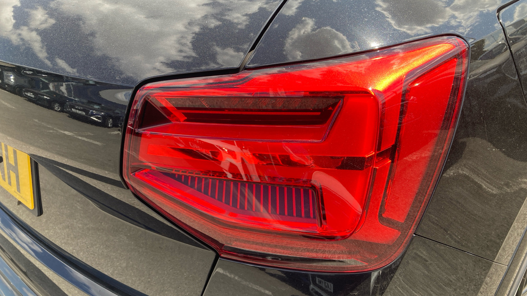 Audi Q2 Audi Q2 S Line 35 Tfsi 150 Ps S Tronic Grey #35