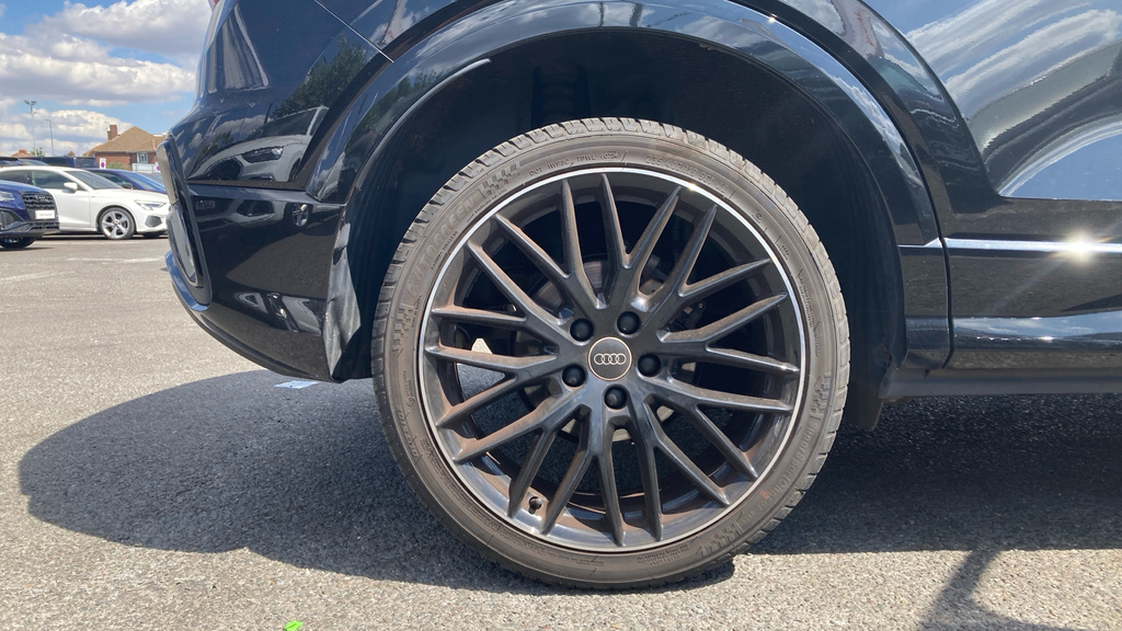 Audi Q2 Audi Q2 S Line 35 Tfsi 150 Ps S Tronic Grey #18