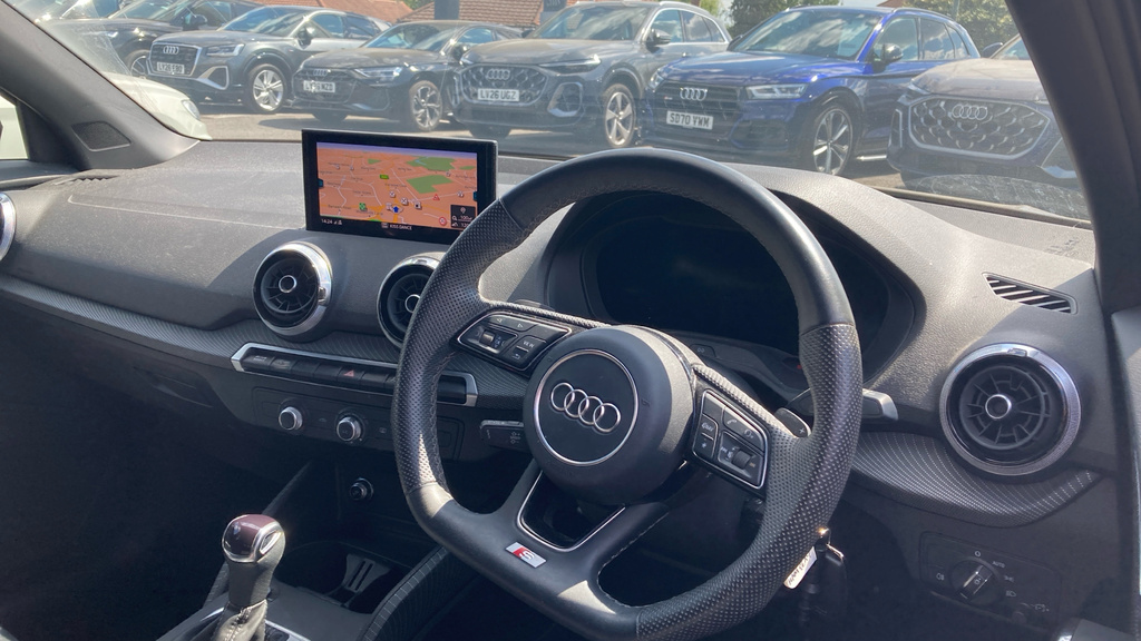 Audi Q2 Audi Q2 S Line 35 Tfsi 150 Ps S Tronic Grey #9