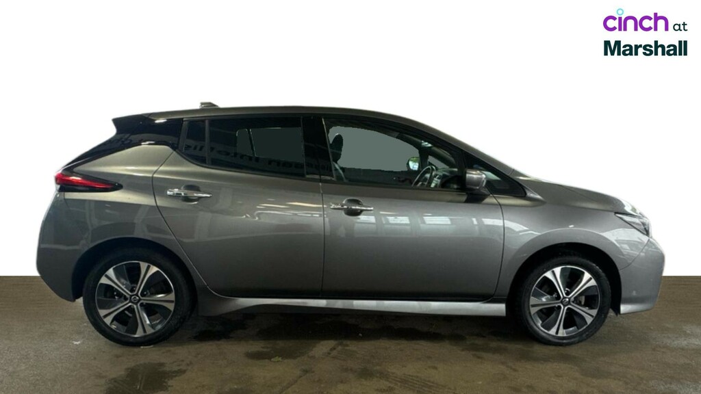 Nissan Leaf 110Kw N-connecta 39Kwh 2022 Grey #2