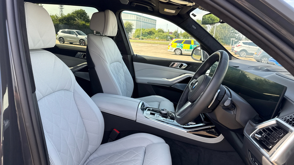 BMW X7 X7 Xdrive40d M Sport Green #22