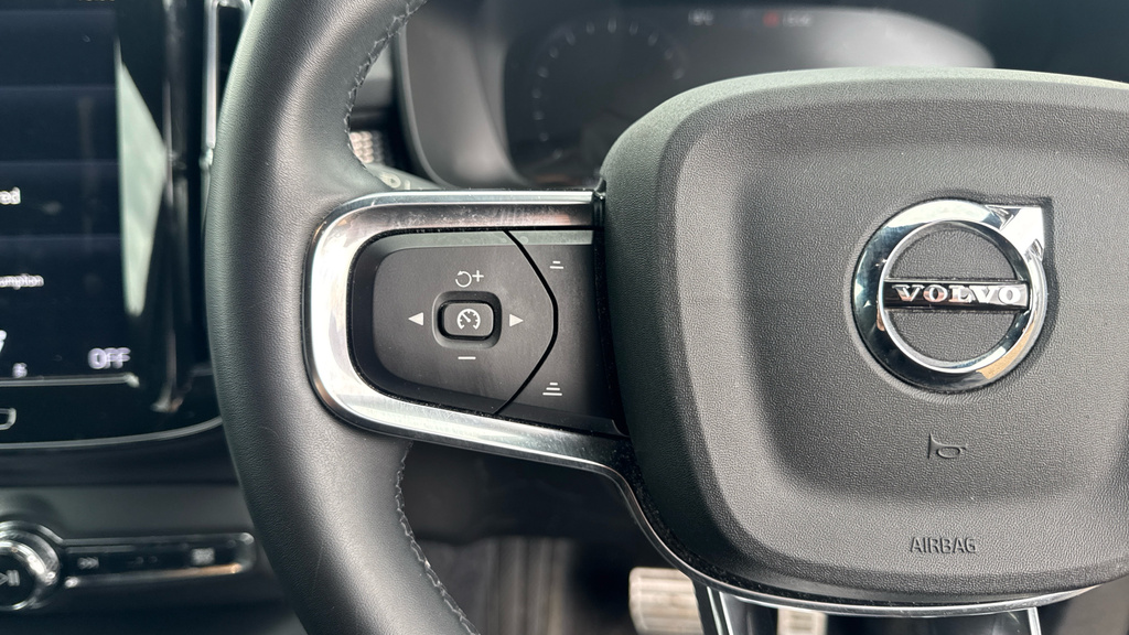 Volvo XC40 1.5 T4 Recharge Phev R Design Black #30