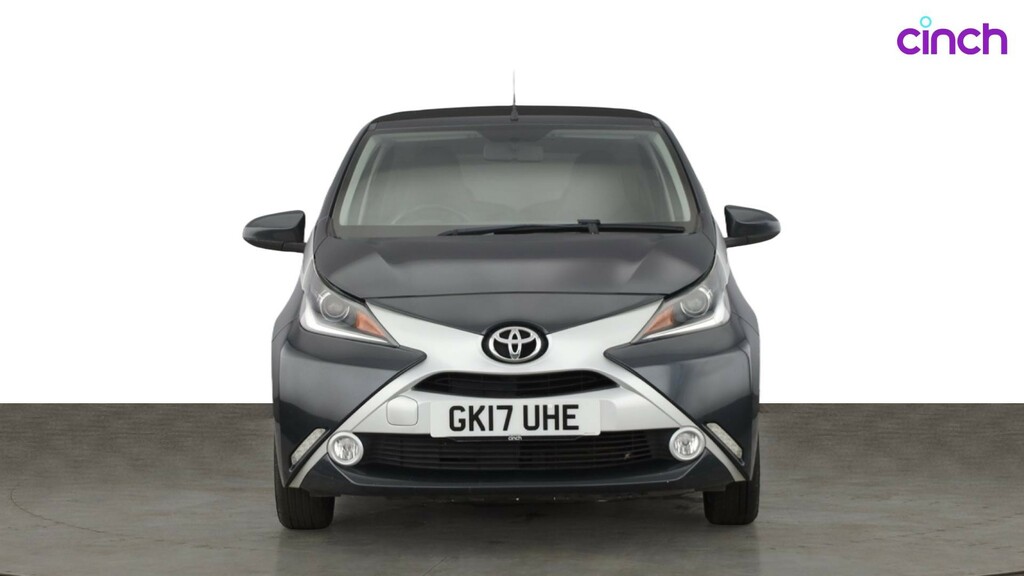 Toyota Aygo X X-play White #8