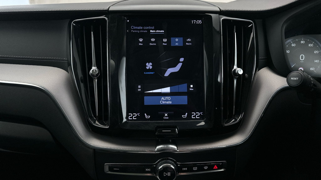 Volvo XC60 2.0 D5 Powerpulse R Design Awd Geartronic 2018 Red #21