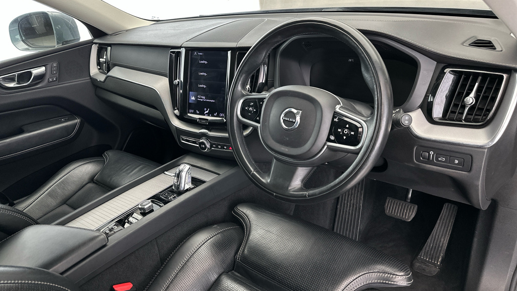Volvo XC60 2.0 D5 Powerpulse R Design Awd Geartronic 2018 Red #14