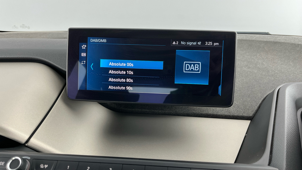 BMW i3 135Kw S 42Kwh Suite Interior World Blue #20