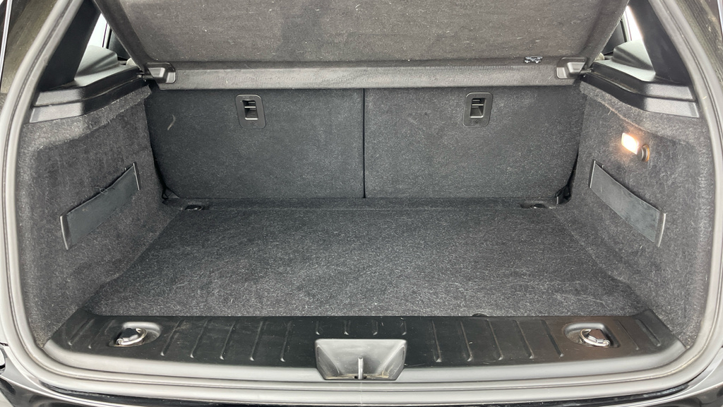 BMW i3 135Kw S 42Kwh Suite Interior World Blue #24