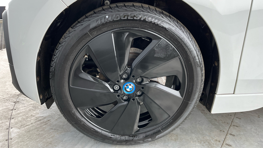 BMW i3 135Kw S 42Kwh Suite Interior World Blue #26