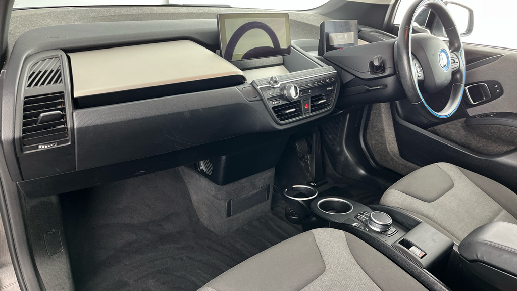 BMW i3 135Kw S 42Kwh Suite Interior World Blue #10