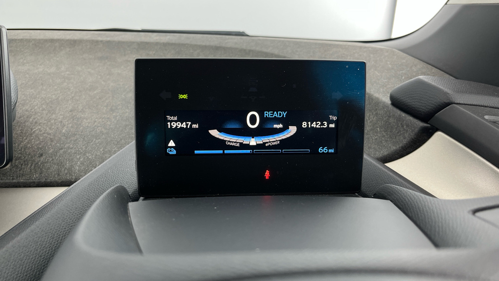 BMW i3 135Kw S 42Kwh Suite Interior World Blue #22