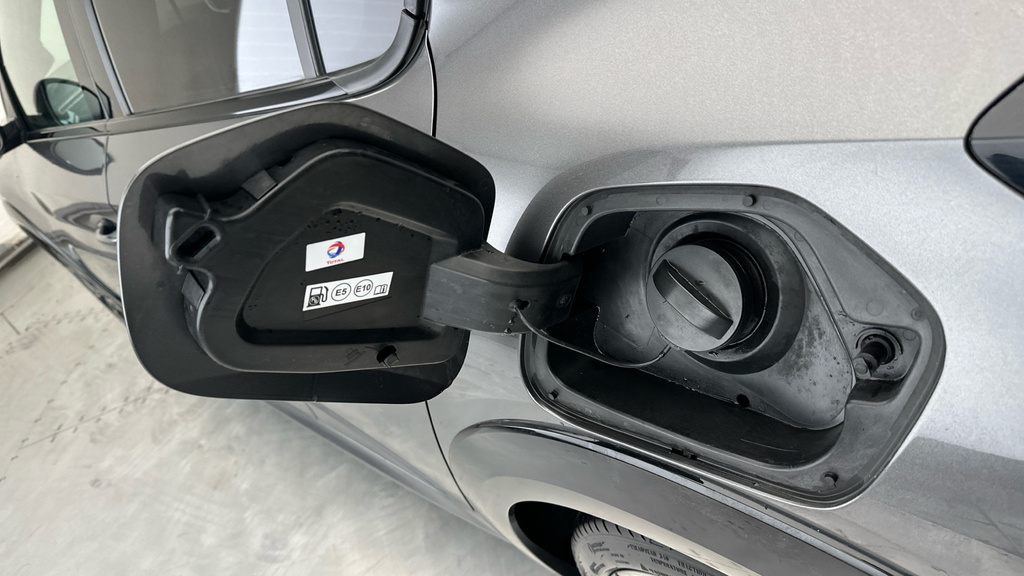 Peugeot 208 Allure Premium Grey #29