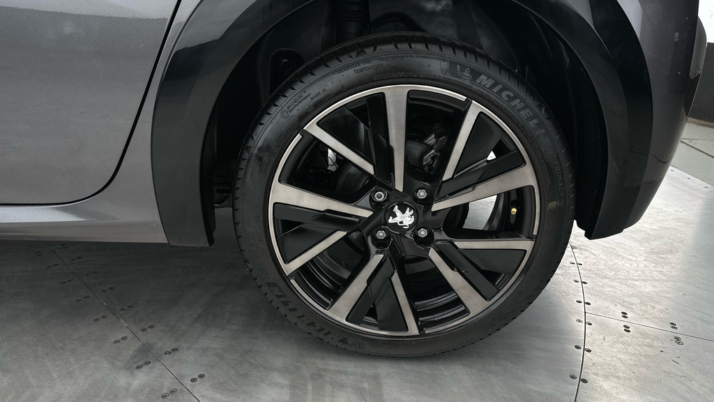 Peugeot 208 Allure Premium Grey #26