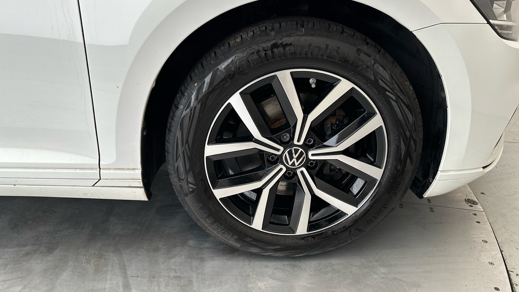 Volkswagen Passat 2.0 R-line Tdi Dsg 198 Bhp Black #27