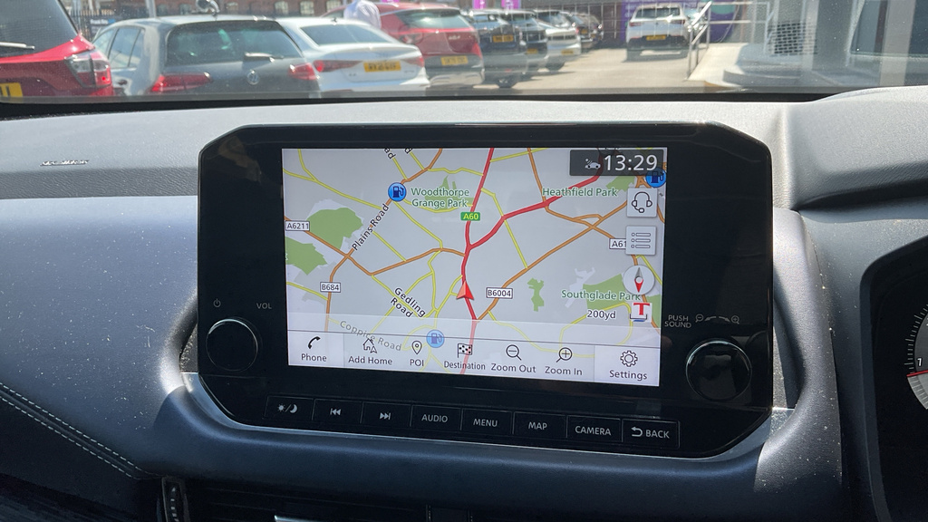 Nissan Qashqai Acenta Premium Black #27