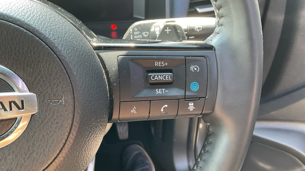 Nissan Qashqai Acenta Premium Black #22