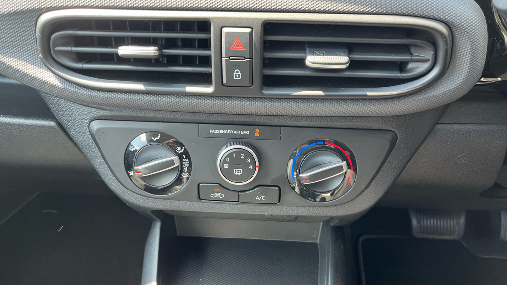 Hyundai I10 1.0 Mpi Se Connect Blue #30
