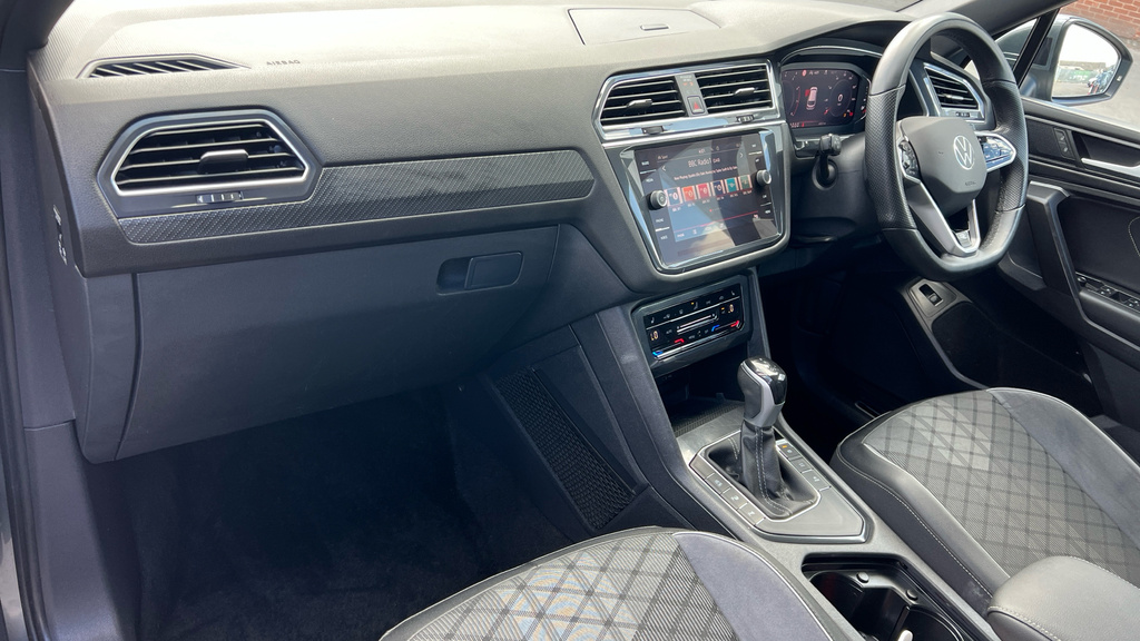 Volkswagen Tiguan Allspace 1.5 Tsi Elegance Dsg Grey #18