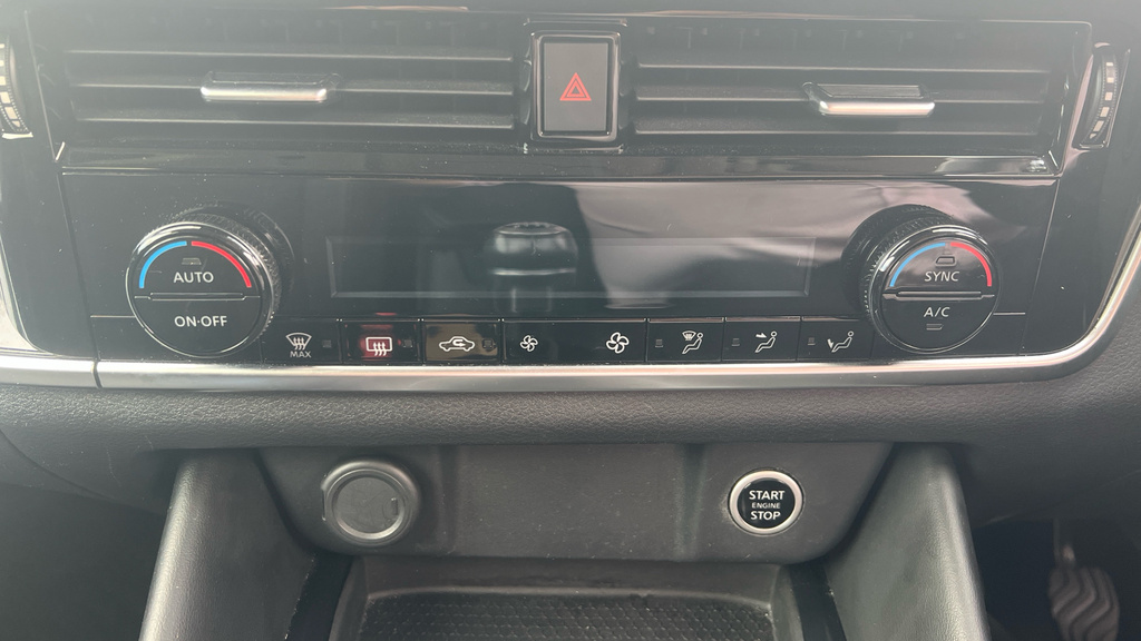 Nissan Qashqai N-connecta Blue #36