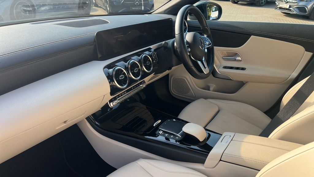 Mercedes-Benz CLA Class 250E 15.6Kwh Amg Line Night Edition Premium Plus Black #10