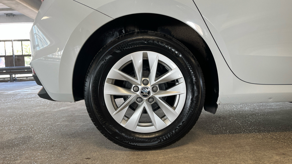 Skoda Fabia 1.0 Tsi 110 Monte Carlo Grey #24