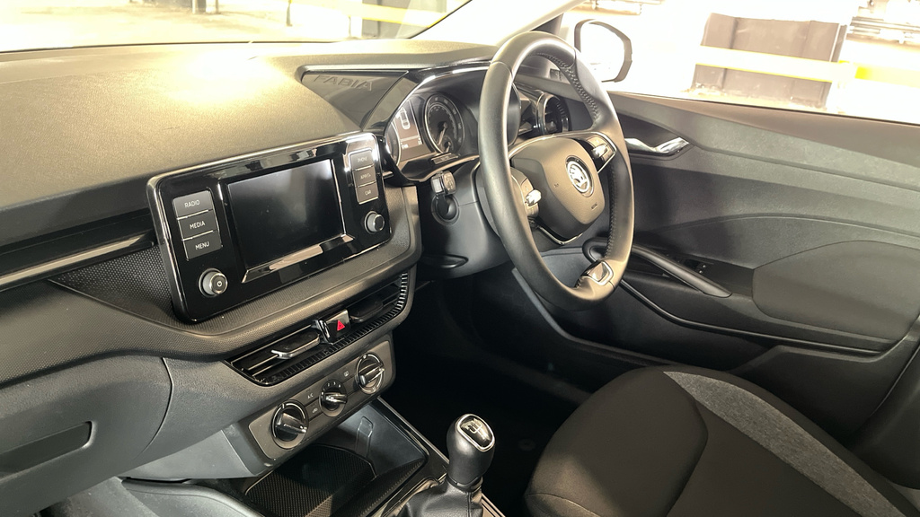 Skoda Fabia 1.0 Tsi 110 Monte Carlo Grey #13