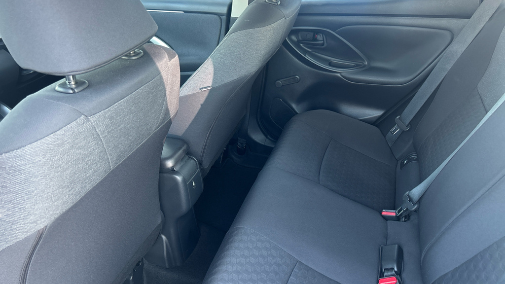 Toyota Yaris Estate Dynamic #14