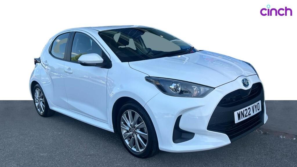 Toyota Yaris Estate Dynamic #1