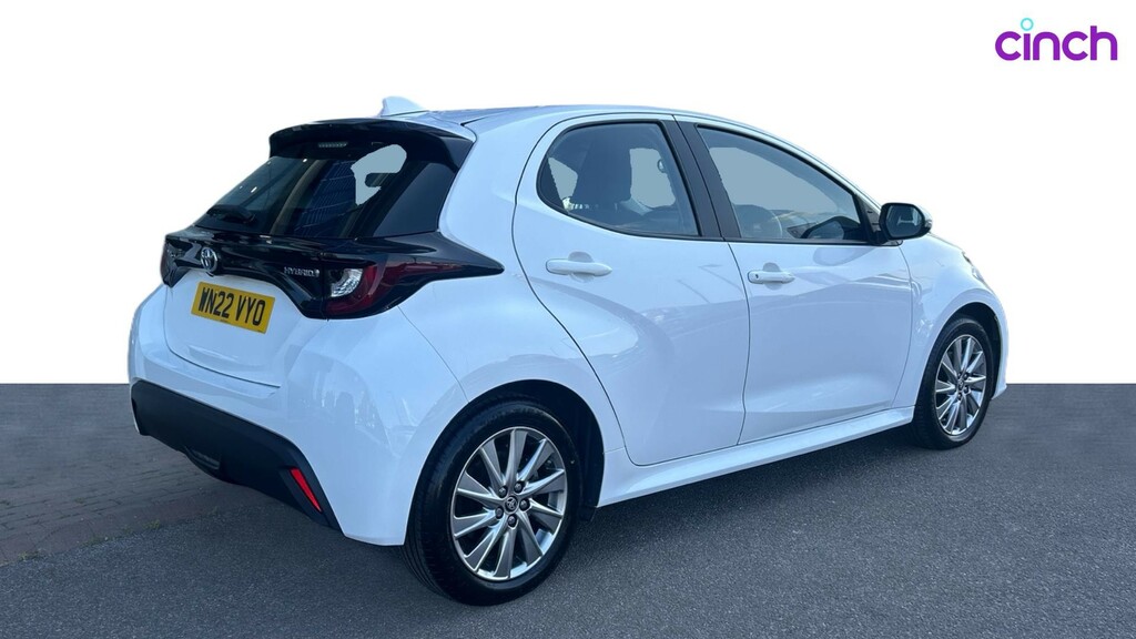 Toyota Yaris Estate Dynamic #3