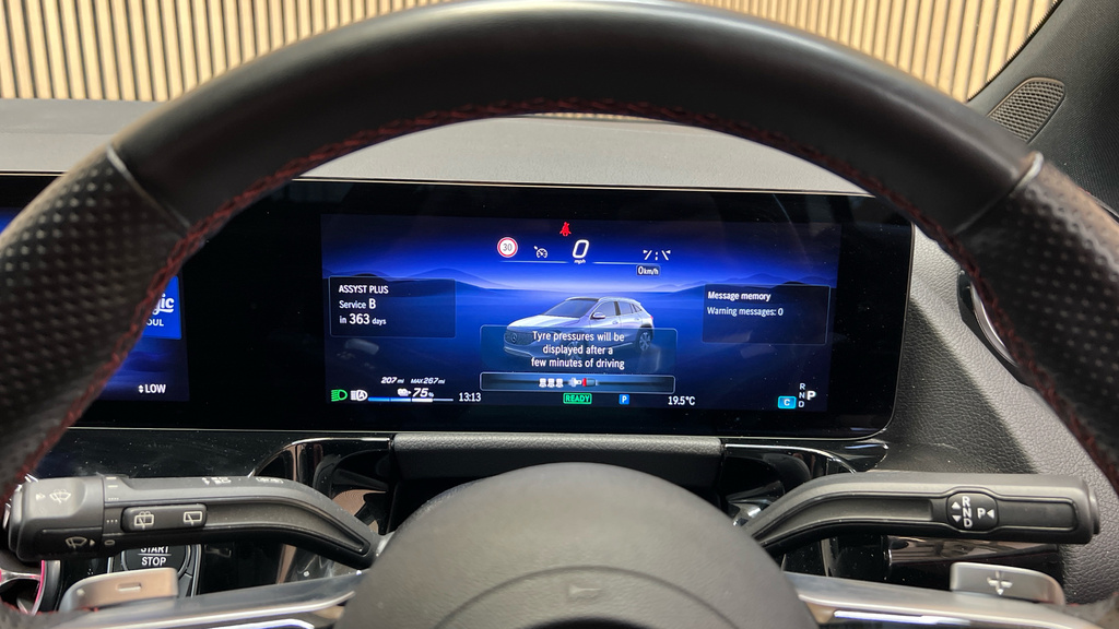 Mercedes-Benz EQA 250 140Kw Amg Line Prem Plus 70.5Kwh Black #32
