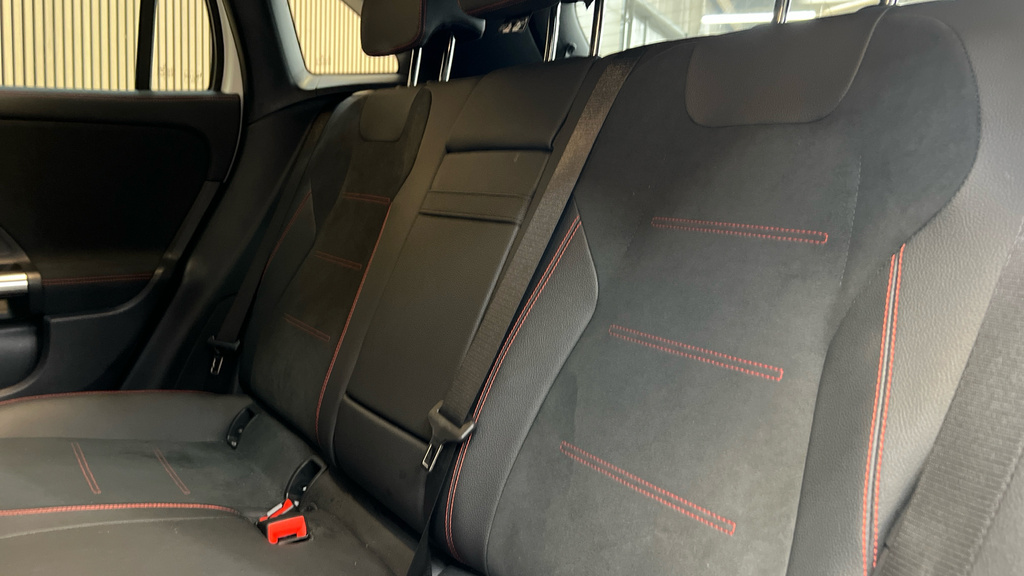 Mercedes-Benz EQA 250 140Kw Amg Line Prem Plus 70.5Kwh Black #18