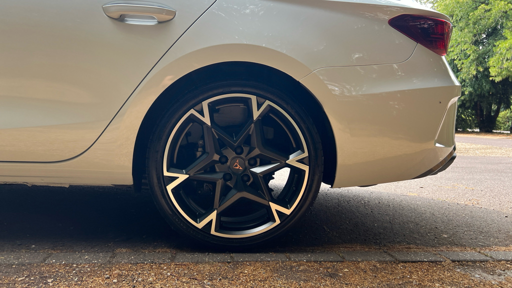 Cupra Leon 1.5 Etsi V1 Estate Hybrid Dsg Euro 6 S Black #18