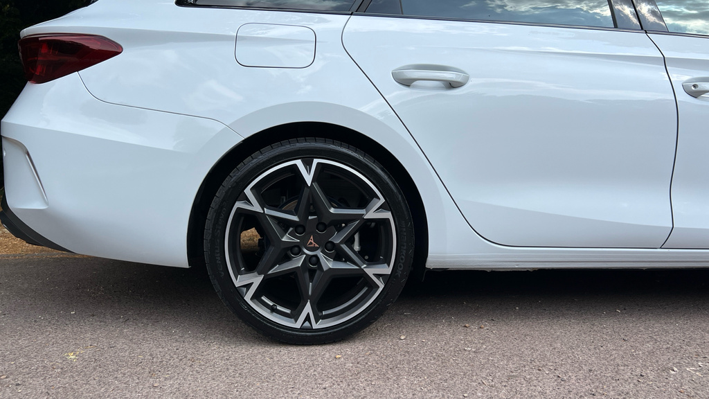 Cupra Leon 1.5 Etsi V1 Estate Hybrid Dsg Euro 6 S Black #17