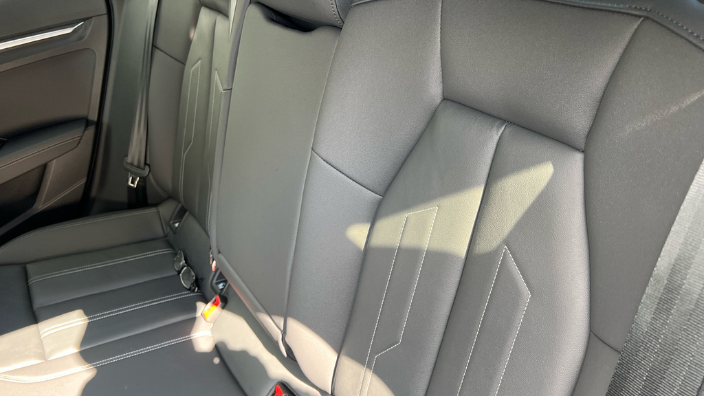 Audi A3 1.5 Tfsie S Line Sportback Plug-in Hybr Blue #14