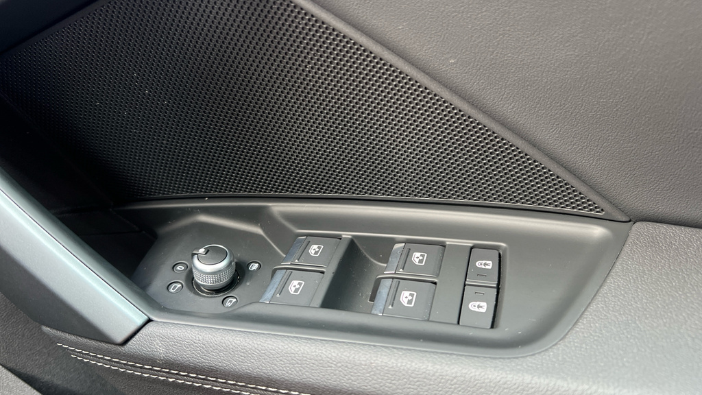 Audi A3 1.5 Tfsie S Line Sportback Plug-in Hybr Blue #32