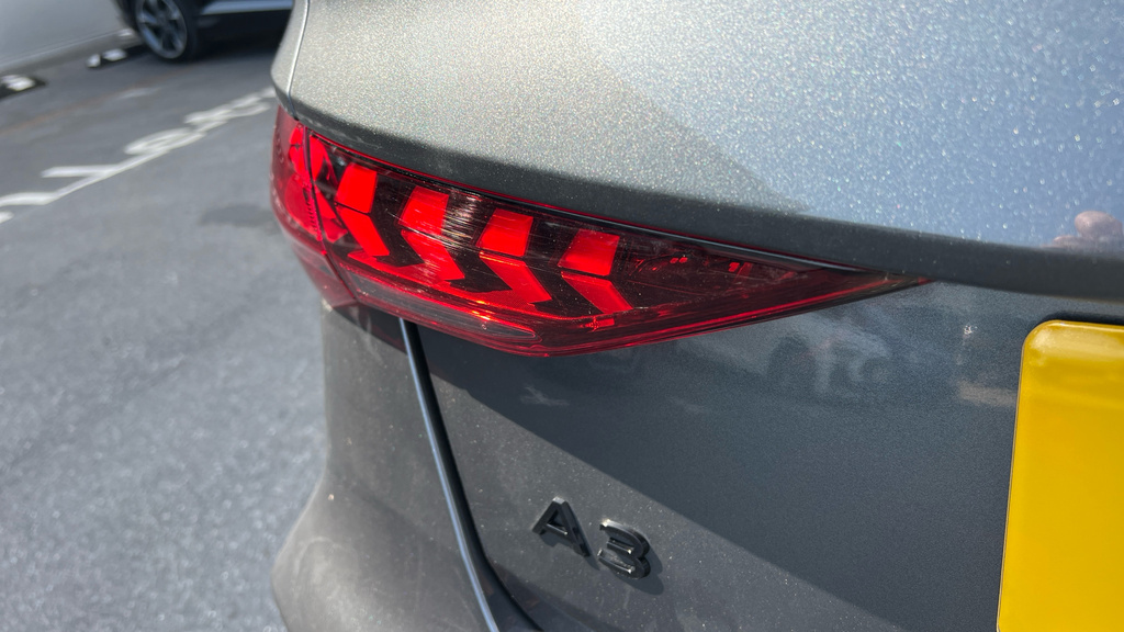 Audi A3 1.5 Tfsie S Line Sportback Plug-in Hybr Blue #37
