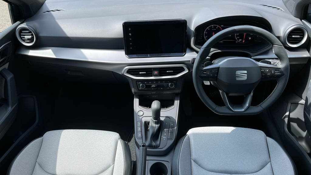 Seat Arona 1.0 Tsi 115 Fr Black Edition Dsg White #11