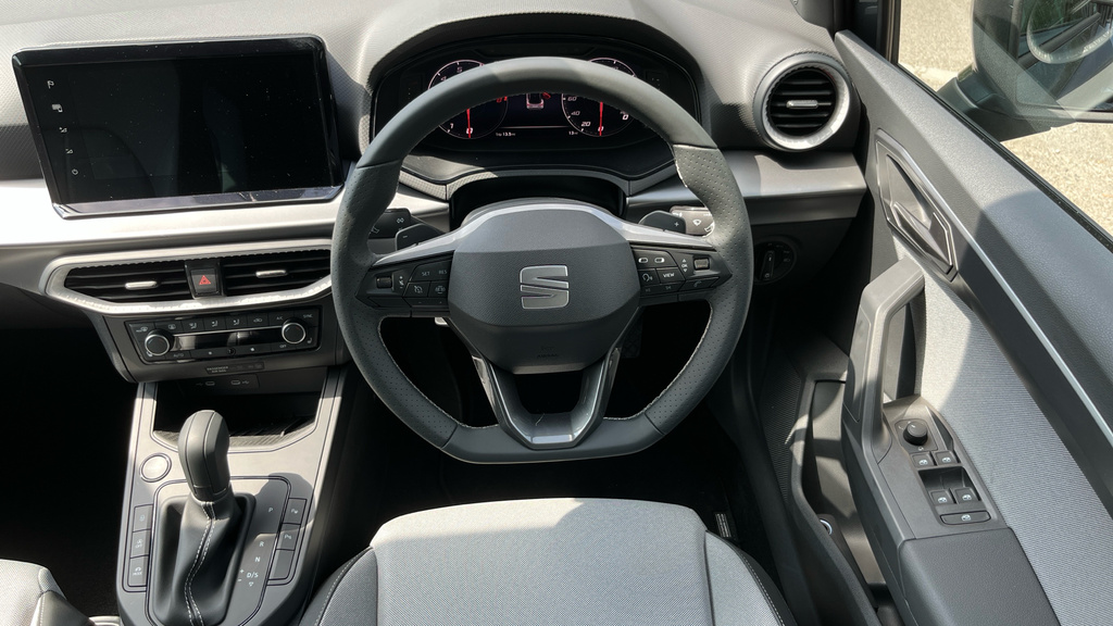 Seat Arona 1.0 Tsi 115 Fr Black Edition Dsg White #43