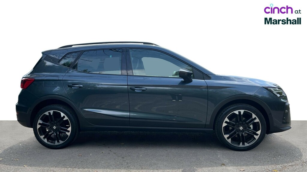 Seat Arona 1.0 Tsi 115 Fr Black Edition Dsg White #2